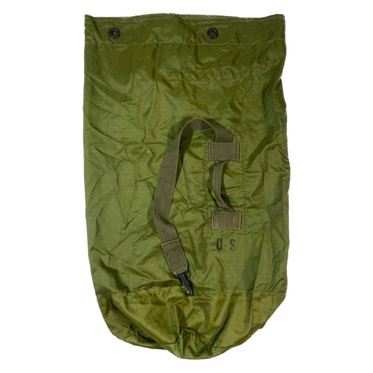 US Vietnam War Nylon Duffel bag, type 1 - lodní pytel - 1966