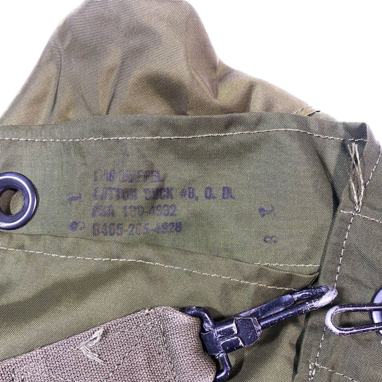 US Vietnam War Nylon Duffel bag, type 1 - lodní pytel - 1966